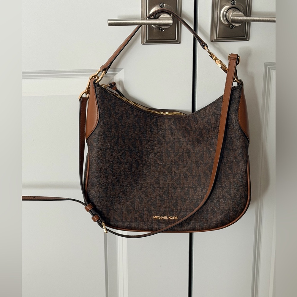 Michael Kors Jet Set Medium Convertible Crossbody